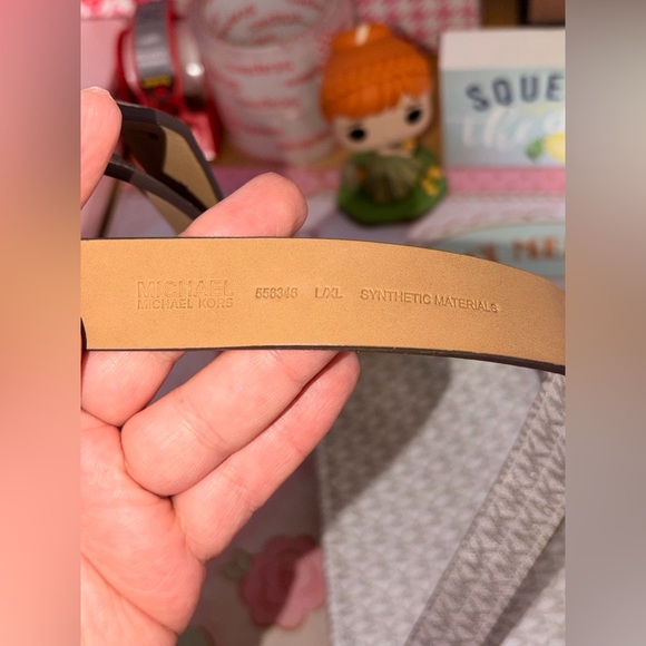 Michael Kors Silver Monogram Belt Bag 🩶 - Picture 6 of 7